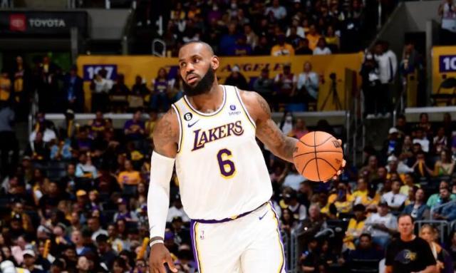 云开体育app下载-最新夺冠赔率：雄鹿第1湖人第7 快艇仅第9一轮秀？