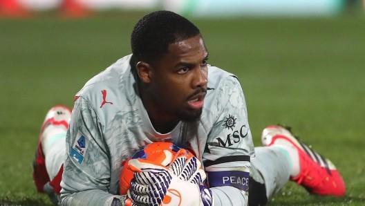 开云体育app下载-米体：米兰续约迈尼昂谈判接近达成，客战罗马后进行关键会谈