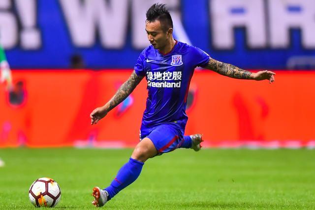 【热身】于汉超莫雷诺破门柏佳骏伤退 申花2比1河南