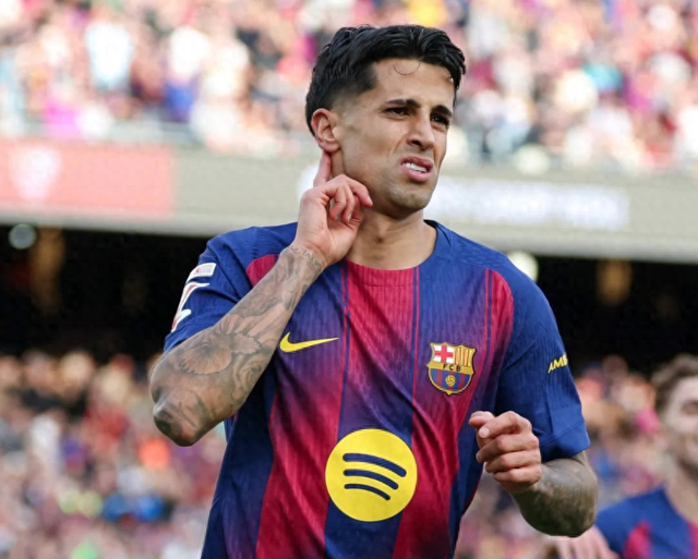 开云体育全站app下载优惠-巴萨飞翼神作：奔袭50米破门+造2点球！5万人鼓掌 梦回巅峰|巴塞罗那|坎塞洛|塞维利亚|朱尔斯-孔德|曼城_新浪体育_新浪新闻